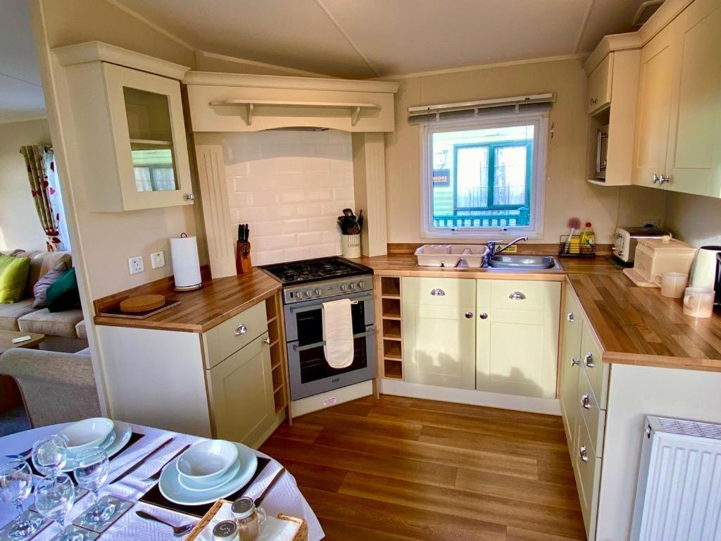 Ocean Edge Holiday Park Family Holiday Home With Spectacular Sea Views Heysham Eksteriør billede